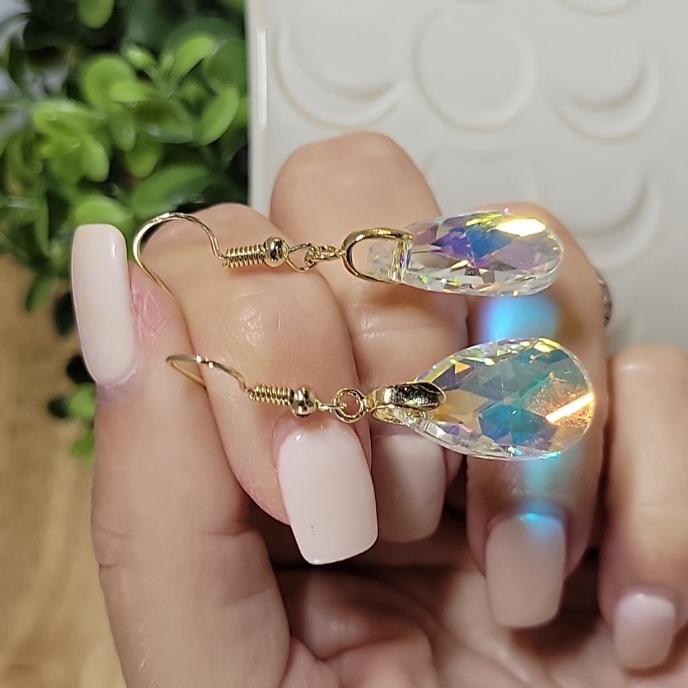 Brilliant Shimmer Teardrop Prism Earrings - Picture 3 of 6
